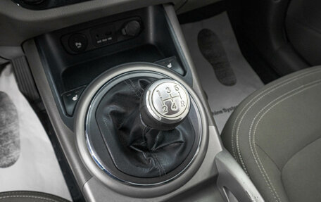 KIA Sportage III, 2010 год, 999 000 рублей, 19 фотография