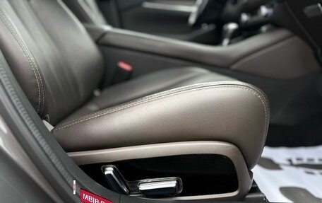 Mazda 6, 2019 год, 2 580 000 рублей, 23 фотография