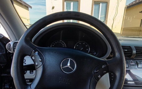 Mercedes-Benz C-Класс, 2004 год, 300 000 рублей, 7 фотография