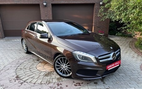Mercedes-Benz A-Класс, 2015 год, 1 999 999 рублей, 2 фотография