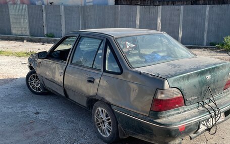 Daewoo Nexia I рестайлинг, 2000 год, 60 000 рублей, 1 фотография