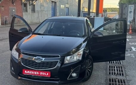 Chevrolet Cruze II, 2013 год, 630 000 рублей, 3 фотография