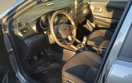 KIA Rio III рестайлинг, 2011 год, 650 000 рублей, 2 фотография