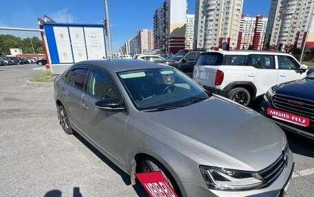 Volkswagen Jetta VI, 2018 год, 1 749 000 рублей, 3 фотография