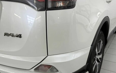Toyota RAV4, 2016 год, 1 900 000 рублей, 11 фотография