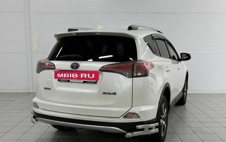 Toyota RAV4, 2016 год, 1 900 000 рублей, 7 фотография