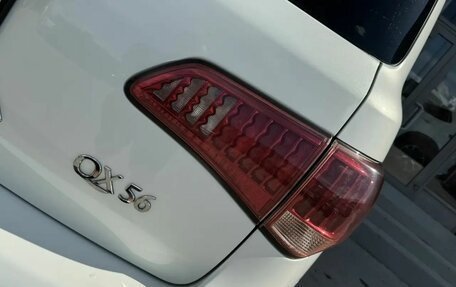 Infiniti QX56, 2012 год, 2 625 000 рублей, 10 фотография