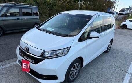 Honda Freed II, 2022 год, 1 500 000 рублей, 10 фотография