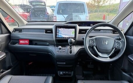 Honda Freed II, 2022 год, 1 500 000 рублей, 36 фотография