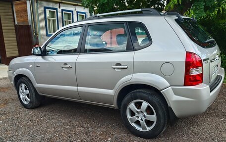 Hyundai Tucson III, 2006 год, 1 250 000 рублей, 2 фотография