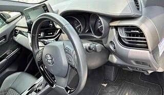 Toyota C-HR I рестайлинг, 2023 год, 1 750 000 рублей, 3 фотография