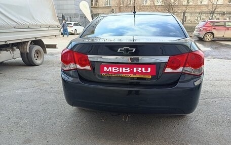 Chevrolet Cruze II, 2012 год, 500 000 рублей, 3 фотография