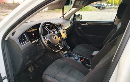 Volkswagen Tiguan II, 2018 год, 2 850 000 рублей, 7 фотография