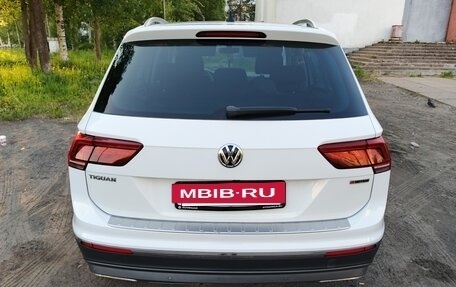 Volkswagen Tiguan II, 2018 год, 2 850 000 рублей, 5 фотография
