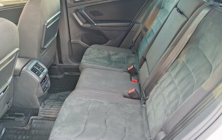Volkswagen Tiguan II, 2018 год, 2 850 000 рублей, 9 фотография