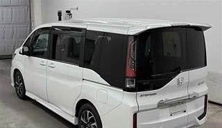 Honda Stepwgn IV, 2021 год, 1 990 000 рублей, 2 фотография