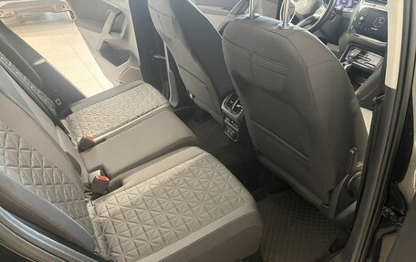 Volkswagen Tiguan II, 2021 год, 3 319 000 рублей, 18 фотография