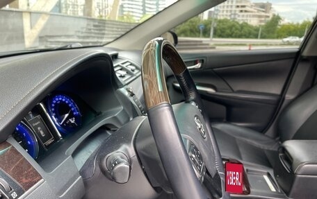 Toyota Camry, 2017 год, 2 270 000 рублей, 8 фотография