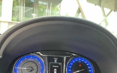 Toyota Camry, 2017 год, 2 270 000 рублей, 10 фотография