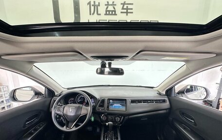 Honda Vezel, 2022 год, 1 400 000 рублей, 8 фотография
