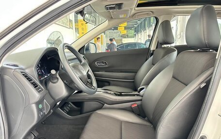 Honda Vezel, 2022 год, 1 400 000 рублей, 7 фотография