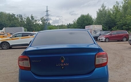 Renault Logan II, 2017 год, 380 000 рублей, 2 фотография