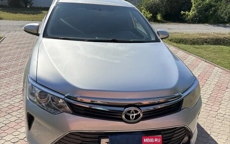 Toyota Camry, 2015 год, 1 675 000 рублей, 2 фотография