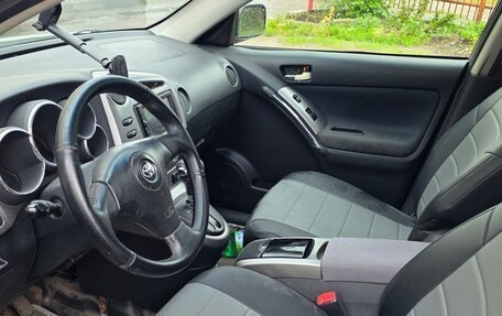 Toyota Matrix, 2004 год, 490 000 рублей, 9 фотография
