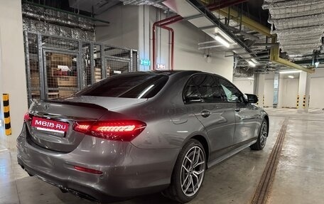 Mercedes-Benz E-Класс, 2021 год, 5 300 000 рублей, 4 фотография