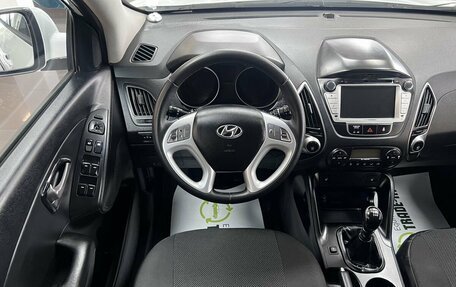 Hyundai ix35 I рестайлинг, 2011 год, 895 000 рублей, 12 фотография