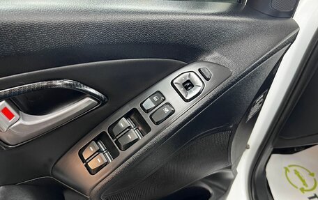 Hyundai ix35 I рестайлинг, 2011 год, 895 000 рублей, 16 фотография