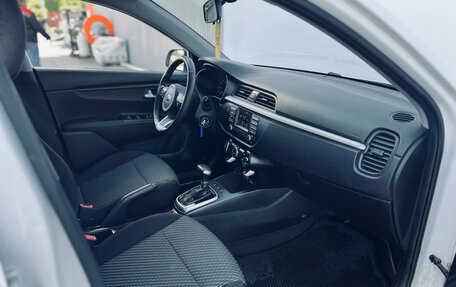 KIA Rio IV, 2018 год, 940 000 рублей, 8 фотография