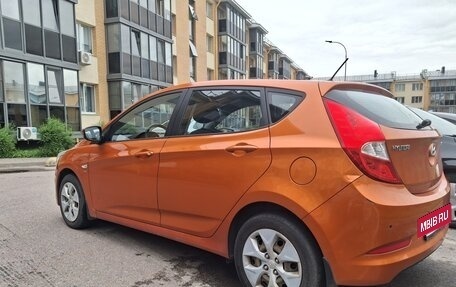 Hyundai Solaris II рестайлинг, 2015 год, 990 000 рублей, 6 фотография
