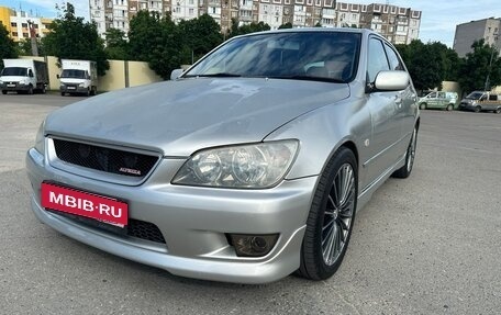 Toyota Altezza, 2002 год, 980 000 рублей, 1 фотография