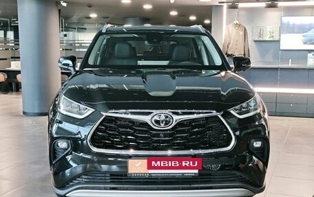 Toyota Highlander, 2025 год, 5 500 000 рублей, 2 фотография