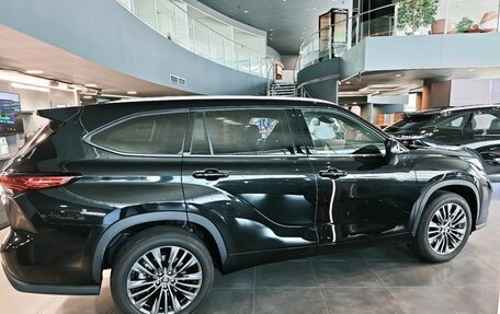 Toyota Highlander, 2025 год, 5 500 000 рублей, 8 фотография