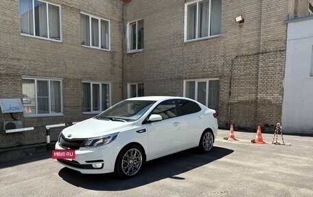 KIA Rio III рестайлинг, 2017 год, 1 060 000 рублей, 3 фотография