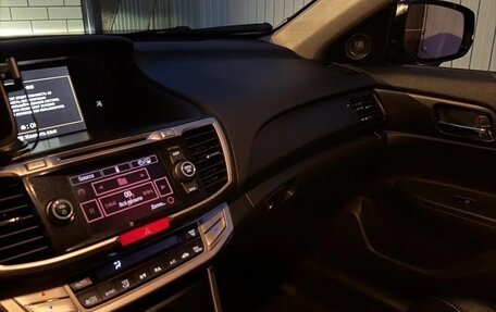 Honda Accord IX рестайлинг, 2013 год, 1 600 000 рублей, 8 фотография