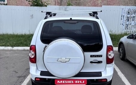 Chevrolet Niva I рестайлинг, 2011 год, 500 000 рублей, 4 фотография