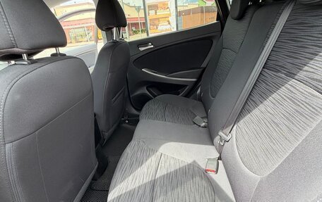 Hyundai Solaris II рестайлинг, 2016 год, 1 050 000 рублей, 14 фотография