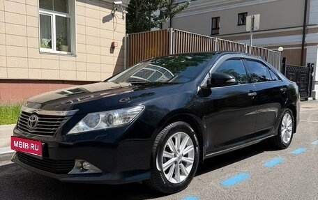 Toyota Camry, 2013 год, 1 800 000 рублей, 7 фотография