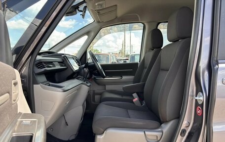 Honda Stepwgn IV, 2018 год, 1 820 000 рублей, 17 фотография