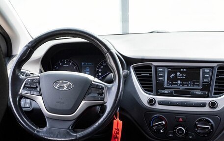 Hyundai Solaris II рестайлинг, 2017 год, 1 109 000 рублей, 19 фотография
