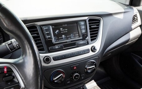 Hyundai Solaris II рестайлинг, 2017 год, 1 109 000 рублей, 10 фотография