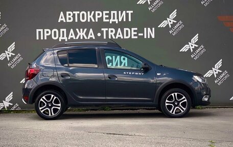 Dacia Sandero II, 2018 год, 875 000 рублей, 9 фотография