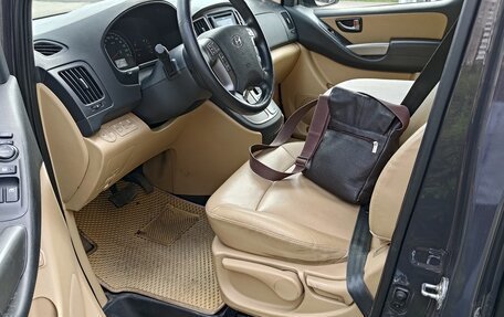 Hyundai H-1 II рестайлинг, 2019 год, 3 900 000 рублей, 2 фотография