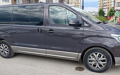 Hyundai H-1 II рестайлинг, 2019 год, 3 900 000 рублей, 7 фотография