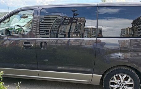 Hyundai H-1 II рестайлинг, 2019 год, 3 900 000 рублей, 9 фотография