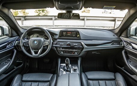 BMW 5 серия, 2017 год, 3 318 000 рублей, 13 фотография
