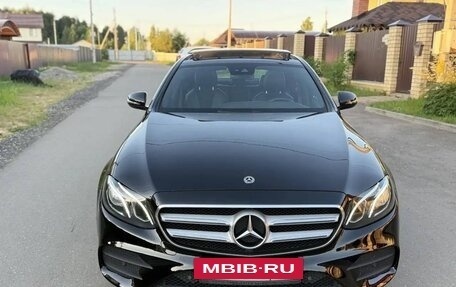Mercedes-Benz E-Класс, 2017 год, 2 650 000 рублей, 4 фотография